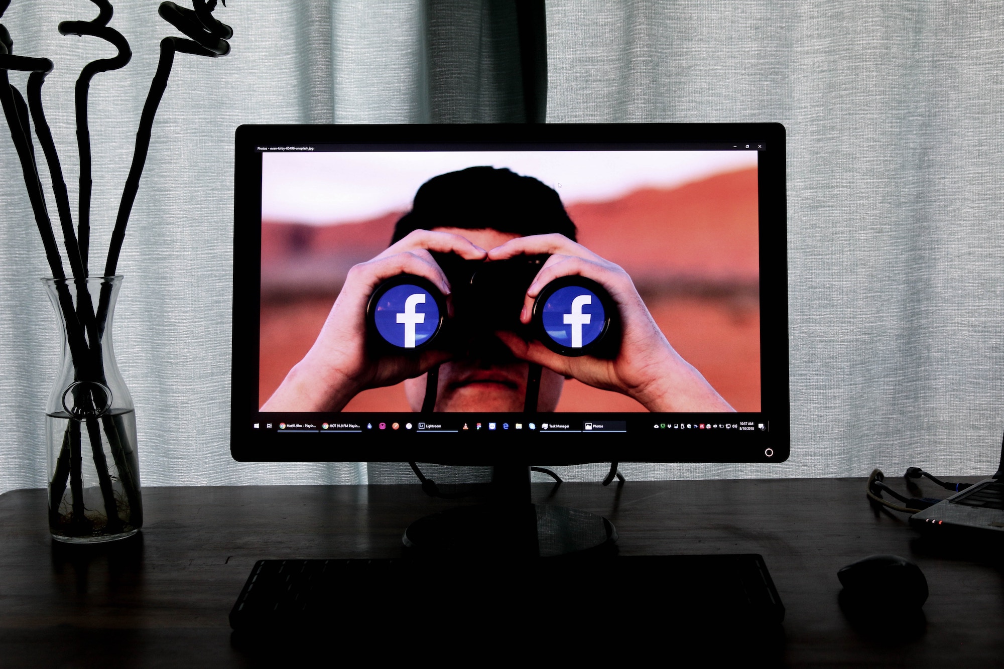 Employee advocacy with the new Facebook share dialog