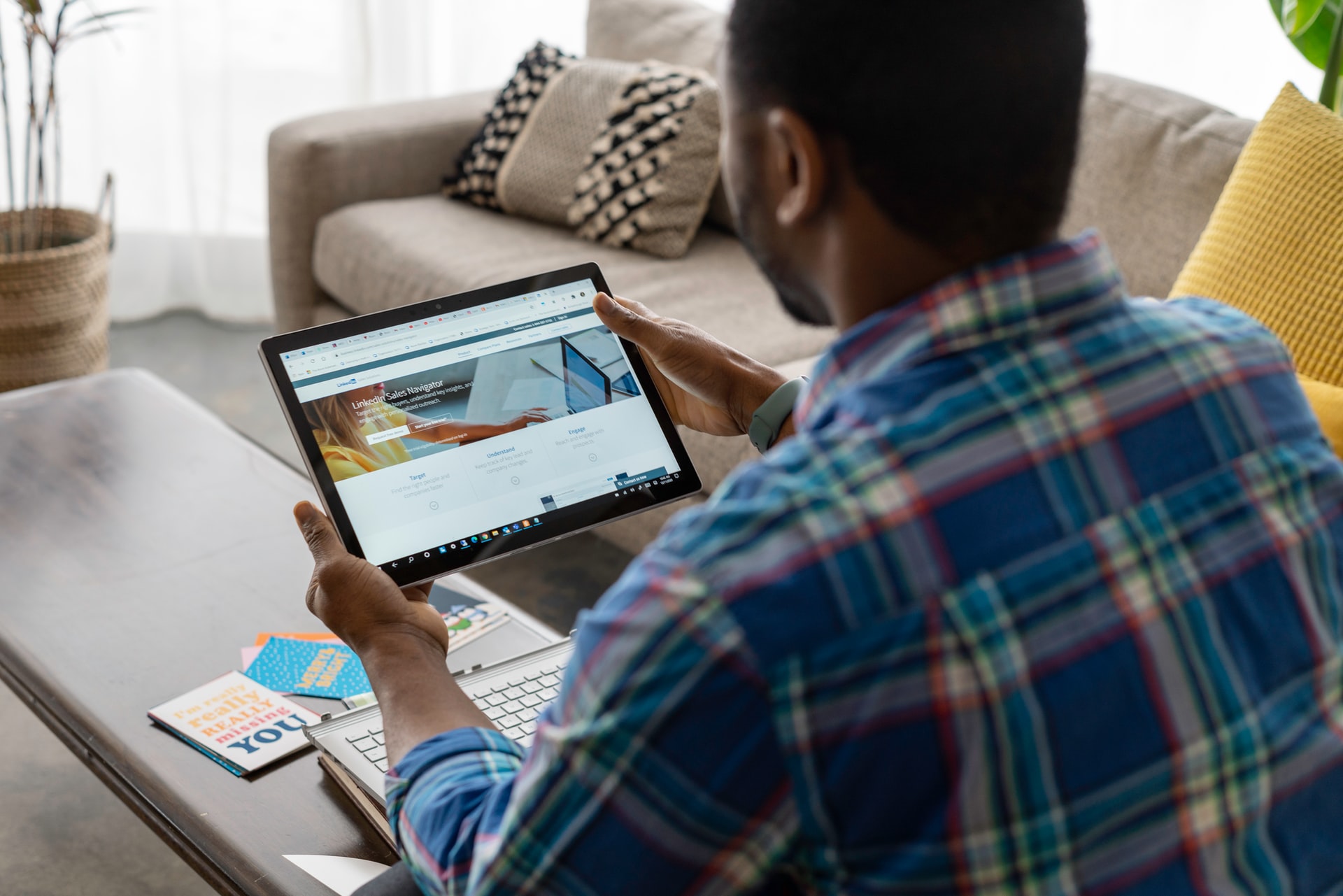 LinkedIn Ads reporting in Oktopost: A centralized view of organic and paid social
