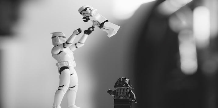 Blog about the B2B marketer’s guide to building a successful Facebook bot