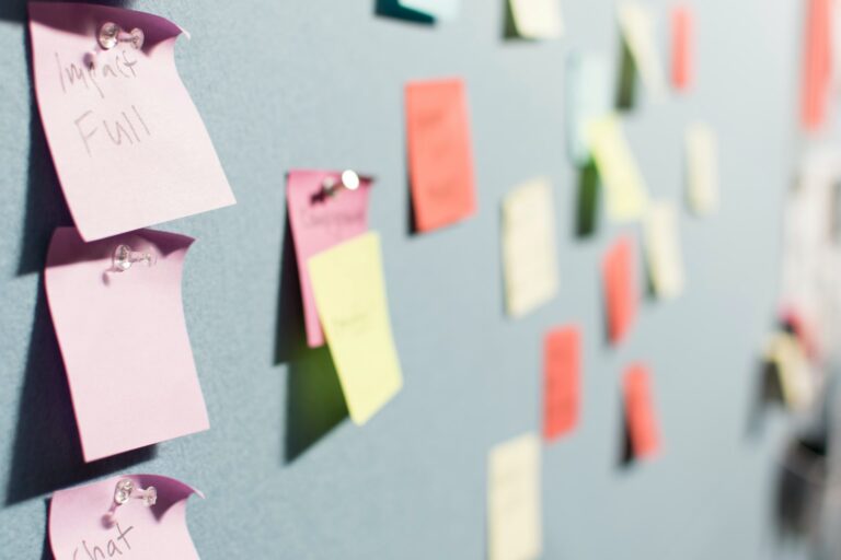 5 Practical Ways to Use Social Listening for B2B Marketers