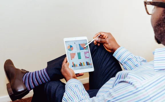 The 8-Step social media workflow broken down visual guide