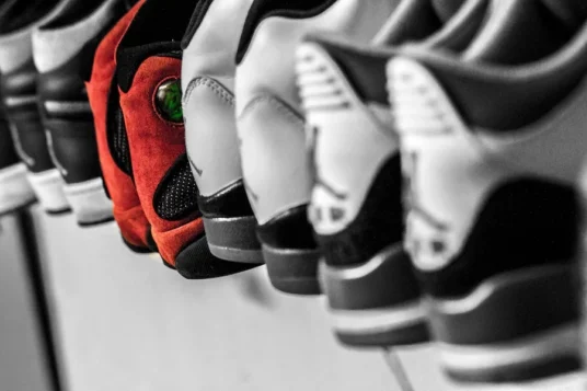 7 essential building blocks to manage corporate reputation online visual guide