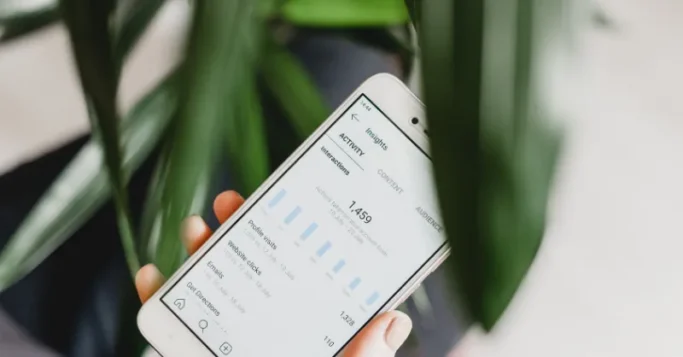 How to impress your clients with proper social media reports visual guide