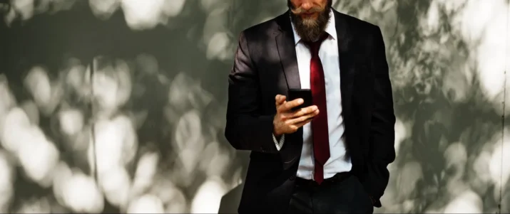 4 reasons your company needs a social CEO visual guide